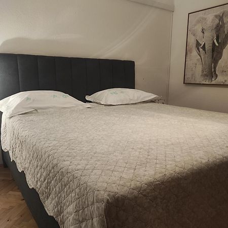 Apartman Duce Milka Villa Exterior photo